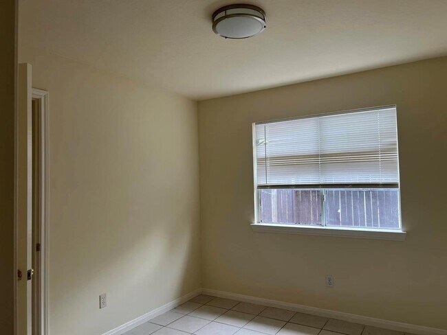 Foto del edificio - 17231 Glenpatti Dr