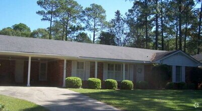 Building Photo - 1909 E Lakeridge Dr