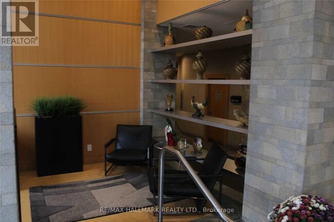 Photo du bâtiment - 68-1168 Grangeway Ave