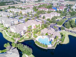 Building Photo - 7990 Baymeadows Cir E