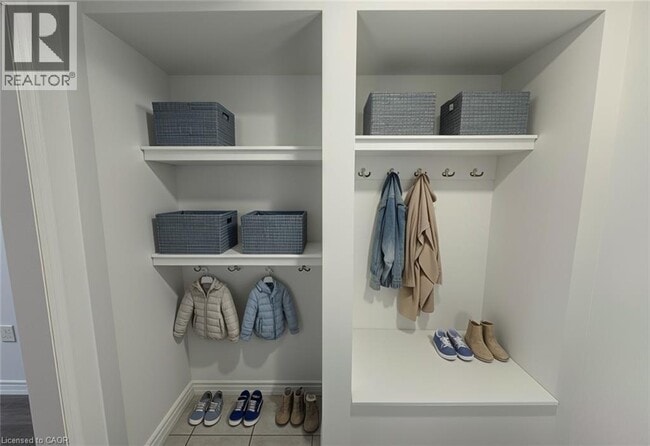 Building Photo - 518 Buckeye Ct