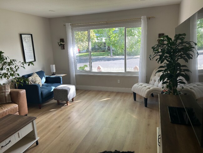 Foto del edificio - 4668 Springwood Way