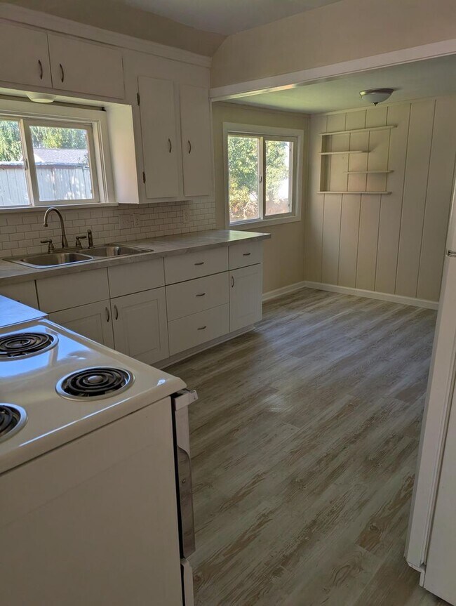 Foto del edificio - 2 Bedroom 1 Bath- Home