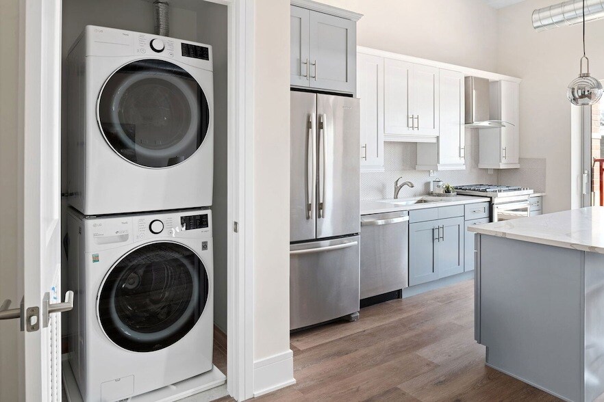 Foto del edificio - 1610 N Normandy Ave