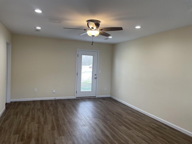 Photo - 923 Warrior Hill Dr Townhome