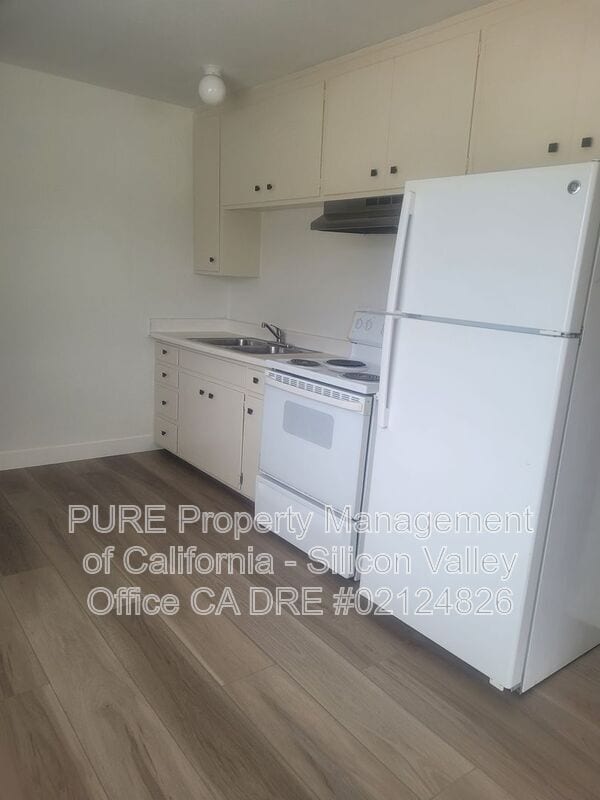 Building Photo - 10141 Craft Dr