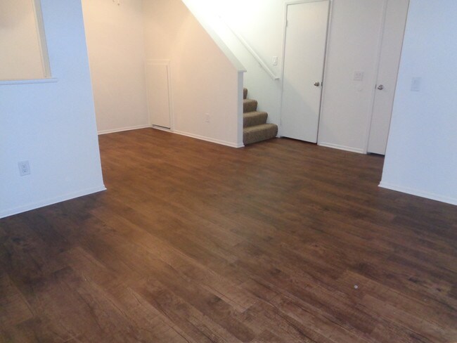 danning zona - Mountain Crest Townhomes