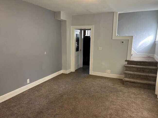 Foto del edificio - 212 E Hudson St