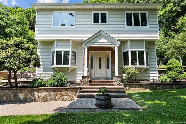 Building Photo - 227 Barger St