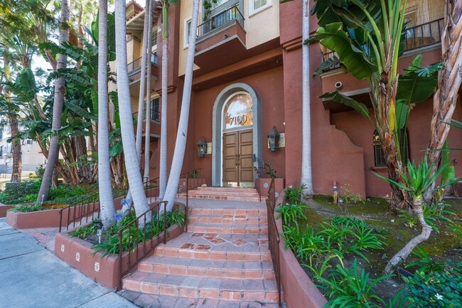 Building Photo - Beautiful Westchester Condominium Rental