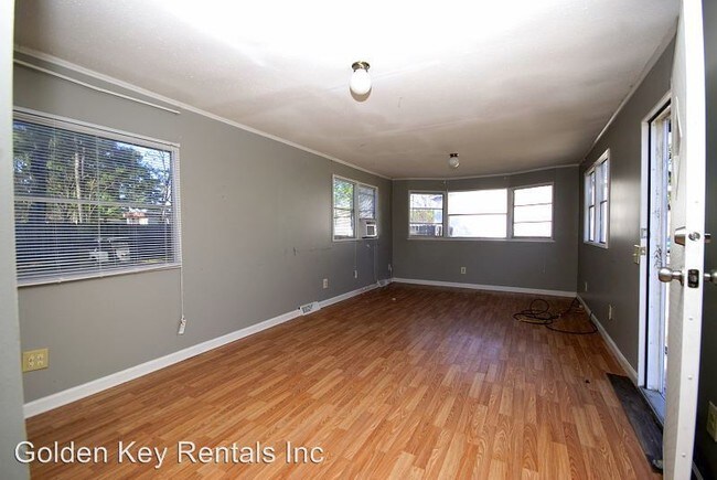 Building Photo - 2 br, 1 bath House - 107 Marlette Drive