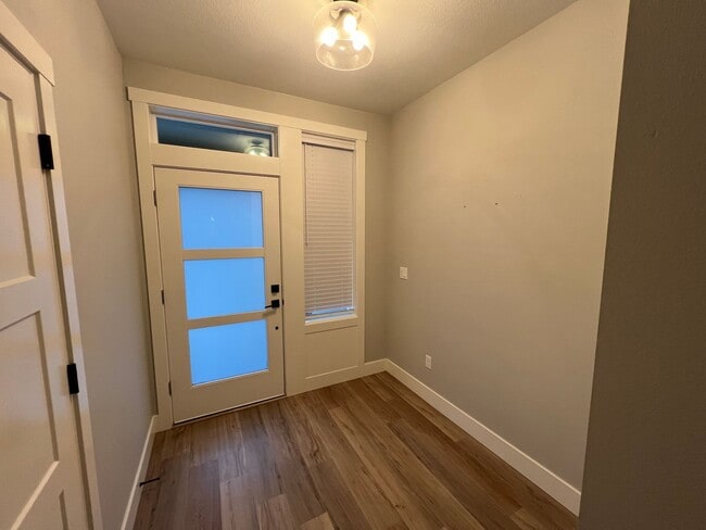 Building Photo - 11918 NE 108th St