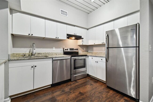 Foto del edificio - 2331 W Horatio St
