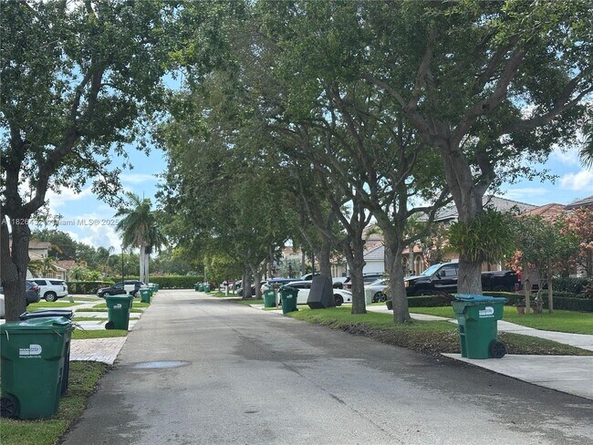 Foto del edificio - 16176 SW 149th Terrace