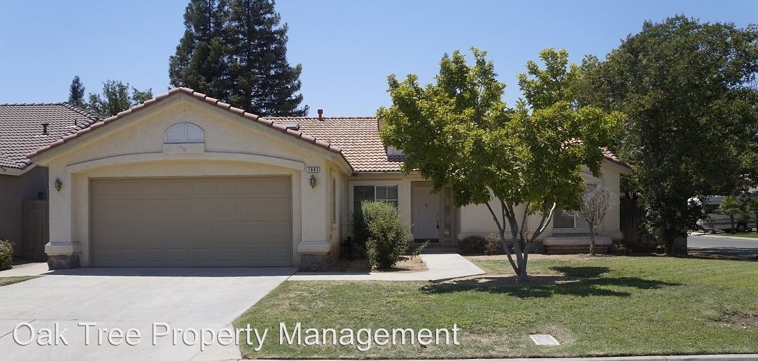 Primary Photo - 4 br, 2 bath House - 7093 N. Vista Ave.