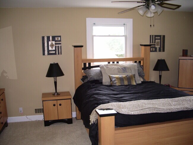 Foto del edificio - 3748 Middlebrook Ave