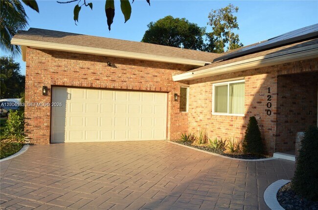 Foto del edificio - 1200 NW 78th Ave