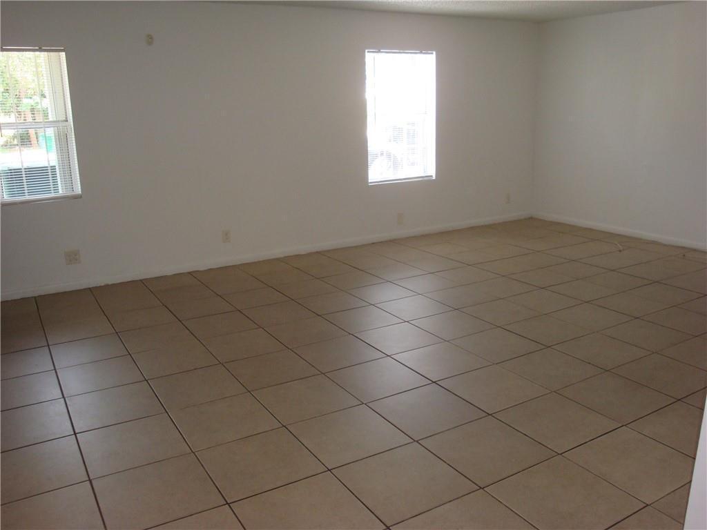 Foto del edificio - 1633 W 28th St