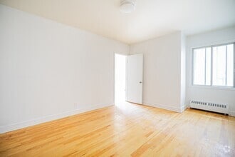 Building Photo - 6880-625e 25e Ave