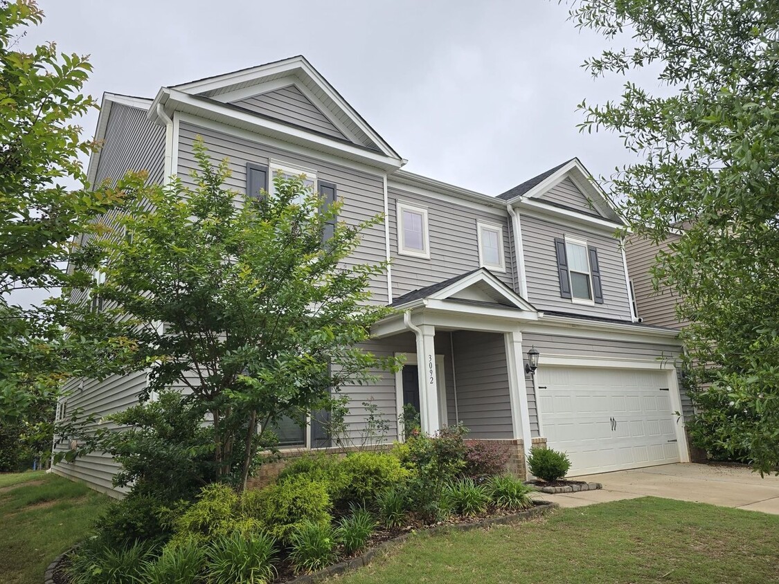 Foto principal - 5 Bedroom Single Family Home in Fort Mill