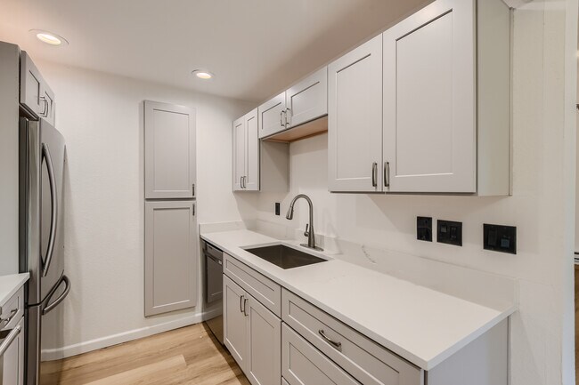 Building Photo - 12719 NE 116th St