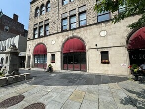 Building Photo - 535 Main St
