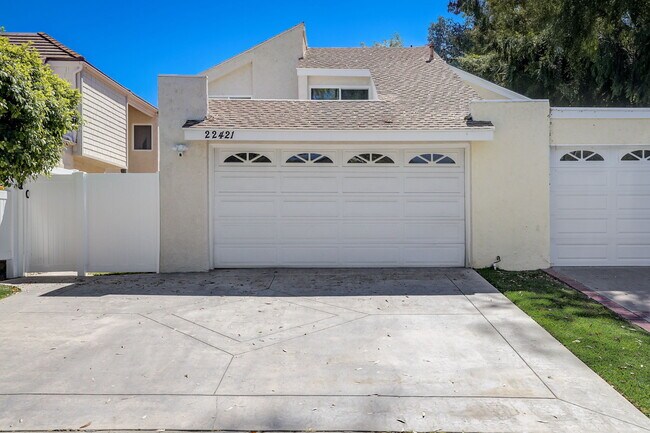 Building Photo - 22421 Overlake