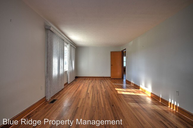Foto del edificio - 3 br, 2 bath House - 1536 Kenmore Drive