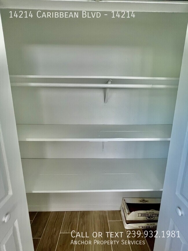 Foto del edificio - 14214 Caribbean Blvd