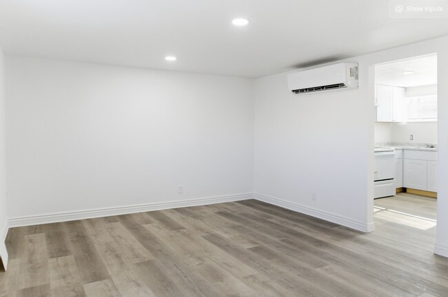 Building Photo - 445 W 400 N