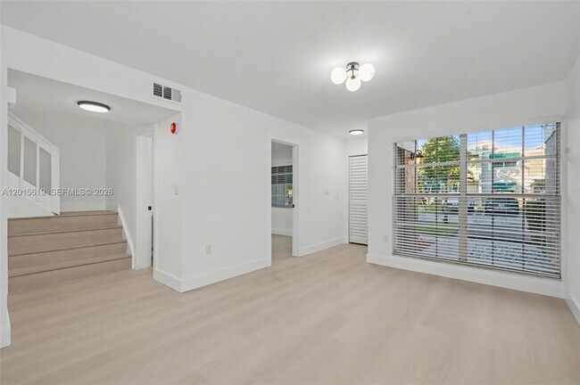 Foto del edificio - 12224 SW 52nd Pl