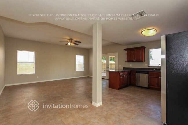 Foto del edificio - 7630 W Cinnabar Ave