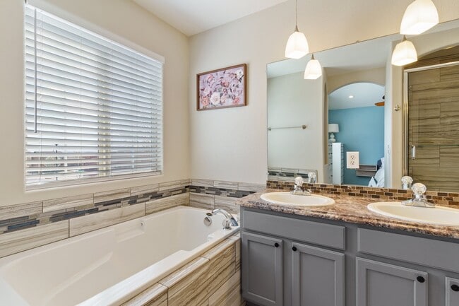 Building Photo - 4752 Canyon Wren Ln