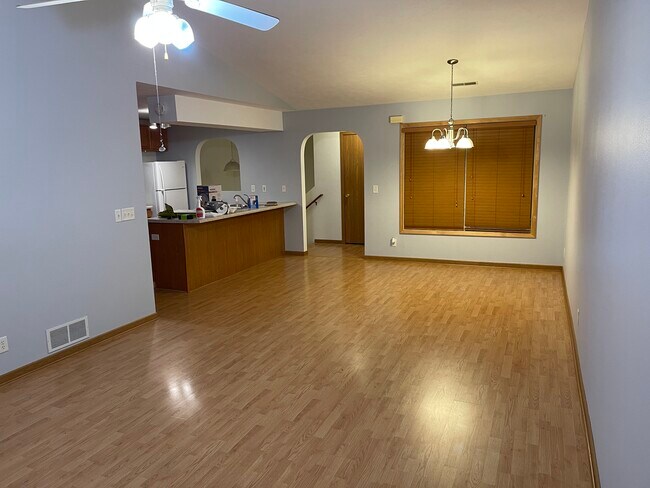 Foto del edificio - 7539 Creek Bend