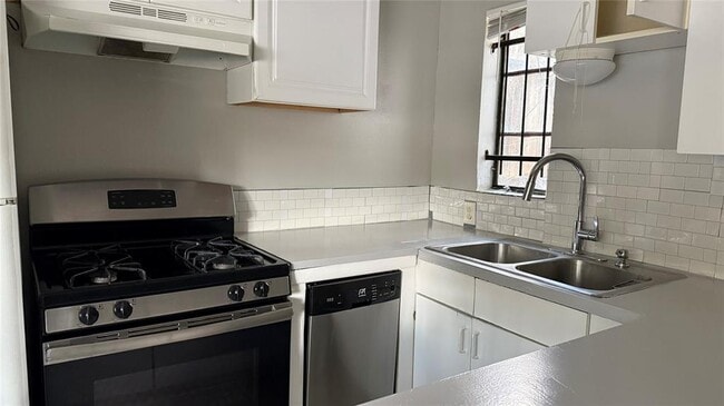Foto del edificio - 4202 Stanford St