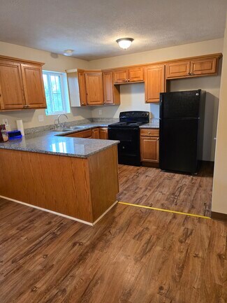 Building Photo - 5405 Hamilton Blvd
