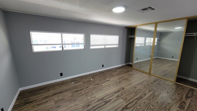 Building Photo - 1750 Citracado Pky