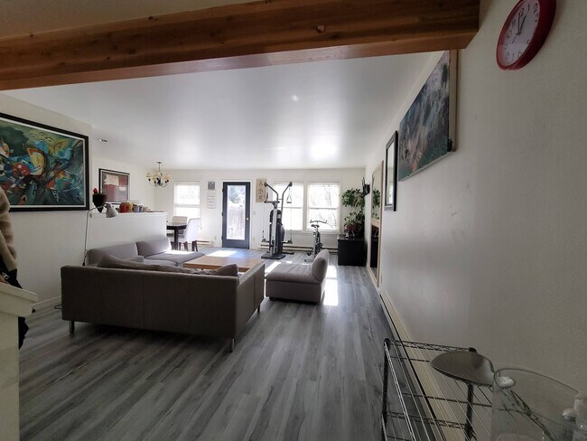 Foto del edificio - 1070 Elk Run Ln