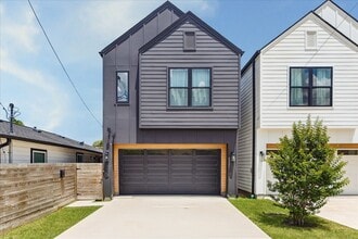Building Photo - 4008 Chapman St
