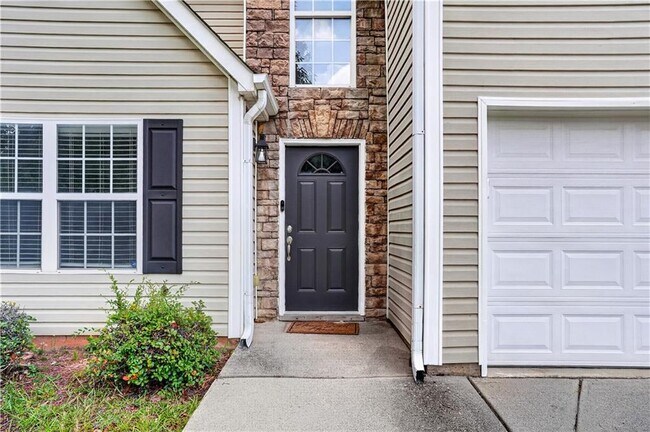 Foto del edificio - 325 Shadowbrooke Cir SW