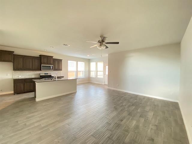 Building Photo - 9104 Fescue Dr