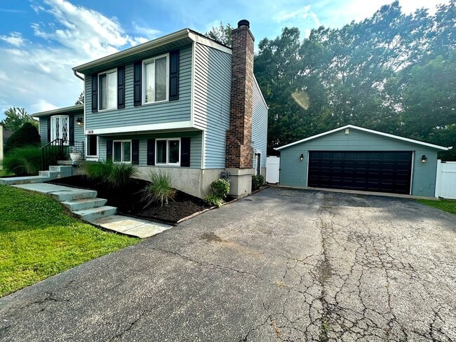 Building Photo - 1416 Hagen Rd