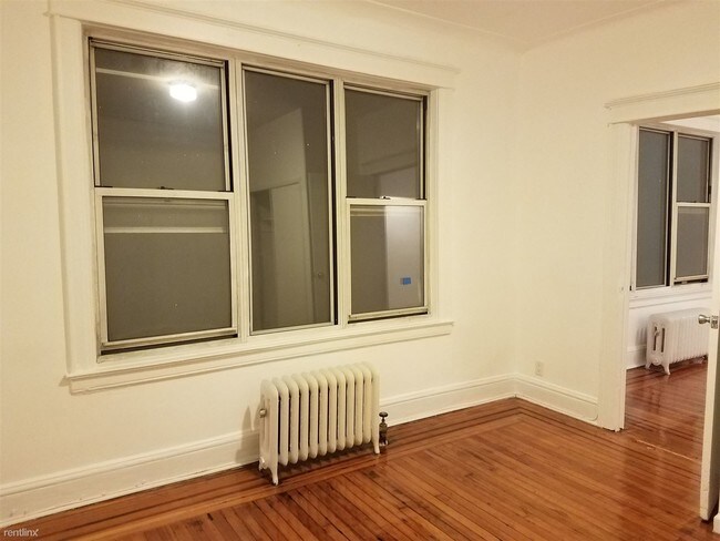 Foto del edificio - 3220 46th St