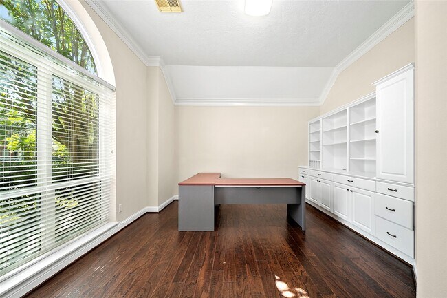 Foto del edificio - 22430 Water Edge Ln