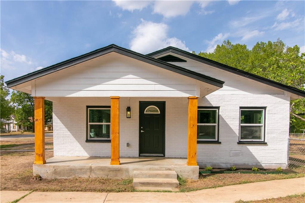 309 Washington St, Smithville, TX 78957 House Rental in Smithville