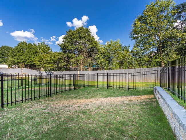 Foto del edificio - 2627 Norfolk Ave