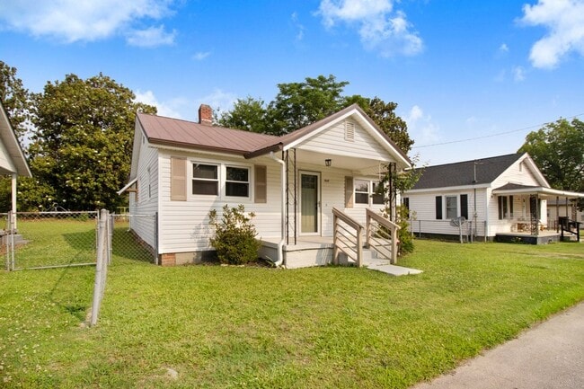 Building Photo - Adorable Updated 3 BR, 1 BA Home in Fremont