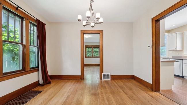 dining room - 450 S 1st St