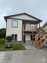 Building Photo - 5553-5555 Bressler Dr