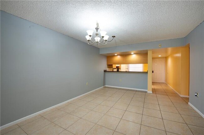 Building Photo - 1516 Whitehall Dr